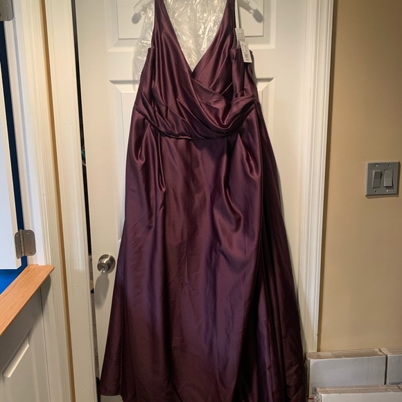 Brand New Bridesmaid Dress - Picture 1 of 5